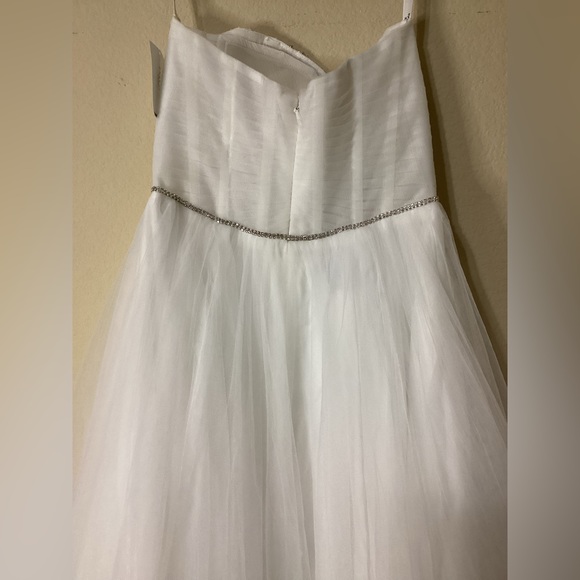 David’s Bridal Dress size 4 - Picture 10 of 11